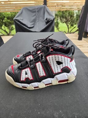 Nike Air More Uptempo Pinstripe AV7947 001 Mens 9.5